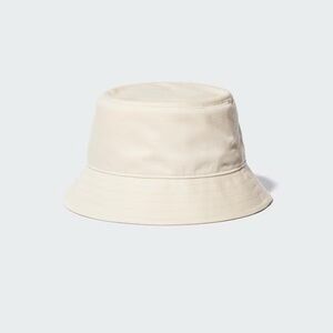 Uniqlo bucket hat